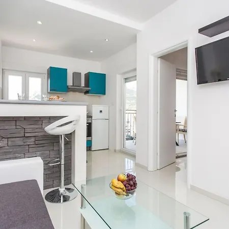 Tolle In Mit Eigenem Balkon By Interhome *