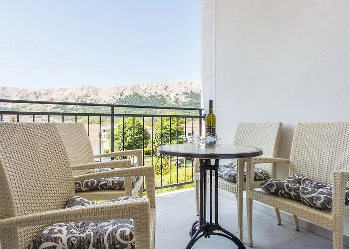 Tolle In Mit Eigenem Balkon By Interhome Apartment Baska (Krk)