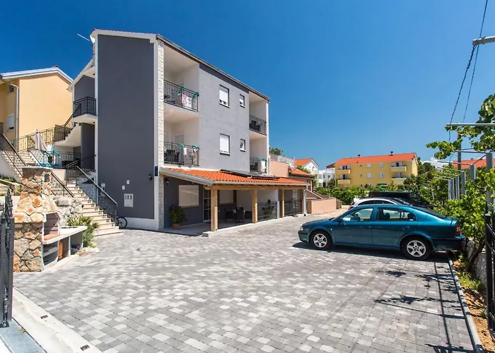 Tolle In Mit Eigenem Balkon By Interhome Apartment *