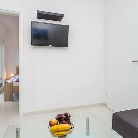 Tolle In Mit Eigenem Balkon By Interhome Daire