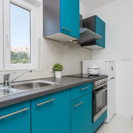 Tolle In Mit Eigenem Balkon By Interhome Daire